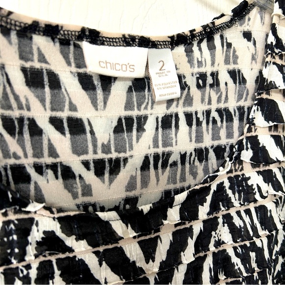 Chico’s Pleated Chevron Zebra Tank Top – Size Large (Chico’s Size 2) - Picture 2 of 4